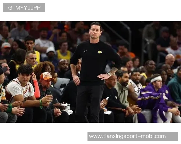 雷迪克曾批评里弗斯推卸责任输球总是归咎于球员表现