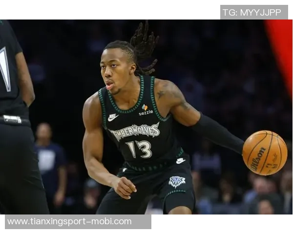 戈贝尔盛赞道苏姆加盟球队展现活力与对抗精神引发期待